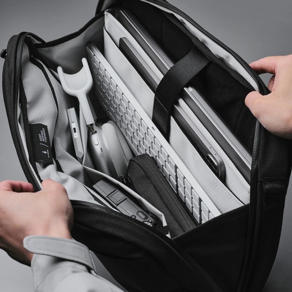 NWT Alpaka Elements Tech Brief Pro Laptop Bag/Backpack - Picture 7 of 12